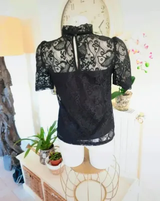 Blusa Vila Clothes encaje negra T.34