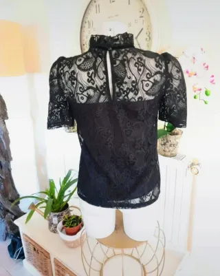 Blusa Vila Clothes encaje negra T.34