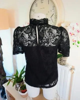 Blusa Vila Clothes encaje negra T.34