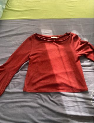 Camiseta con volantes