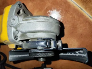 Radial DeWALT D28133-QS 1100W 125mm