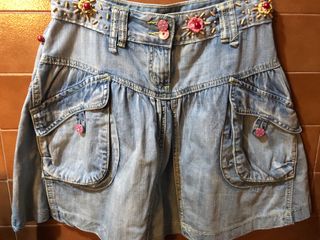 Falda vaquera con pedrería Talla 38