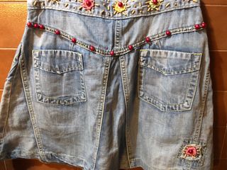 Falda vaquera con pedrería Talla 38