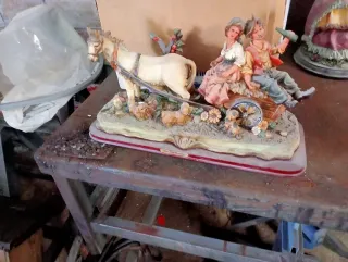 Figura cerámica caballo y pareja