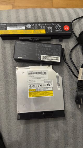 Batería, Cargador y DVD Interno Lenovo B5400