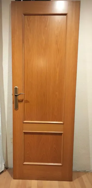 Puerta interior madera maciza