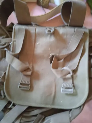 Accesorios y ropa militar