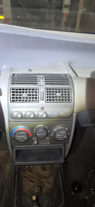 Rejilla Central Fiat Punto GT