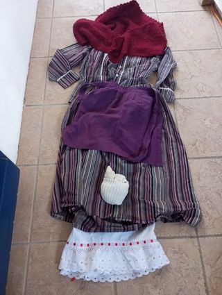 Traje de casera para niña