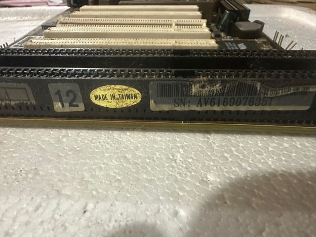 102- placa base antigua vía slot a