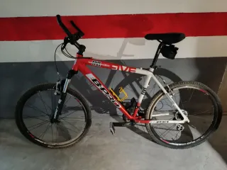 Bicicleta B-Pro Five Roja y Blanca