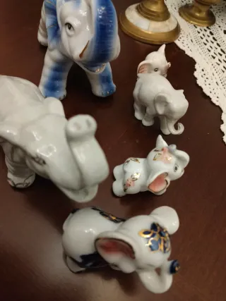 Piccola collezione di 6 elefanti in ceramica