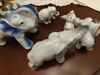 Piccola collezione di 6 elefanti in ceramica