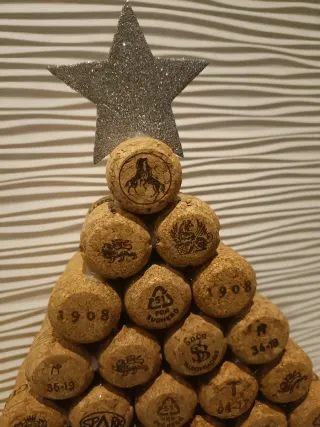 Albero di Natale in sughero e legno