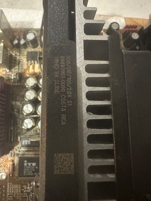 103- placa base slot 1 vía digimate pentiumIII 500