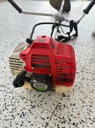 Desbrozadora Greencut 65CC Serie GGT650