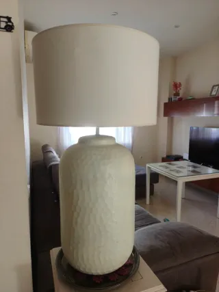 Lámpara de mesa cerámica grande