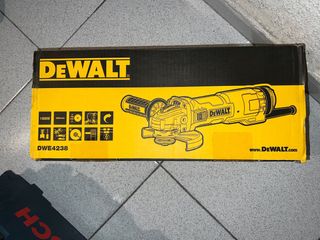 Radial DeWalt DWE4238 Nueva