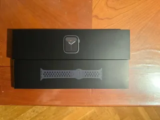 Apple Watch Nike Series 6 44 mm Cellular Negro