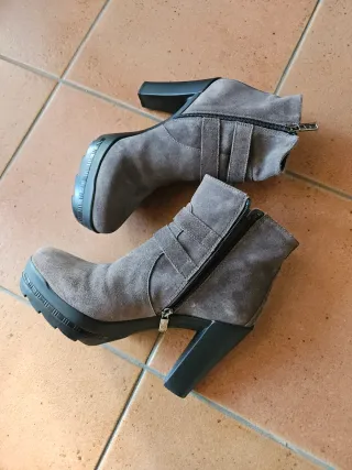 Stivaletti tacco alto grigi