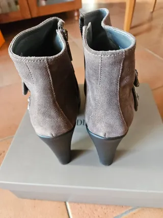 Stivaletti tacco alto grigi