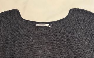 Suéter negro tejido