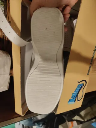 Zuecos Blancos hospital