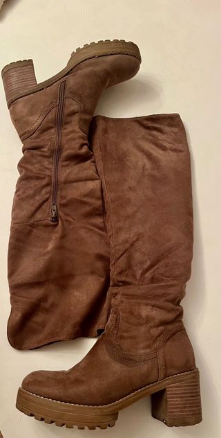 Botas altas marrones talla 40