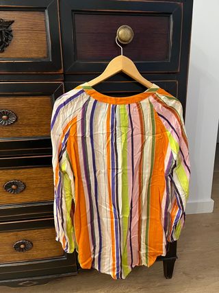 Blusa Emily Van Den Bergh Talla L Rayas