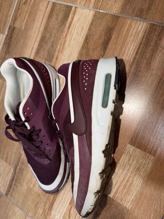 Zapatilla Nike Morado Blanco