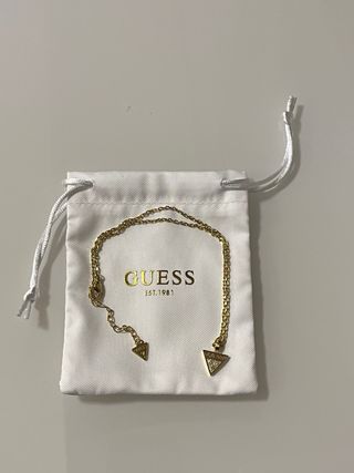 Collana Guess dorata con triangolo