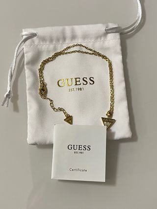 Collana Guess dorata con triangolo