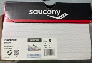 Saucony Endorphin Speed 5 Edición Berlín