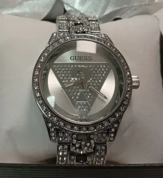 Reloj Guess Plateado con Pedrería