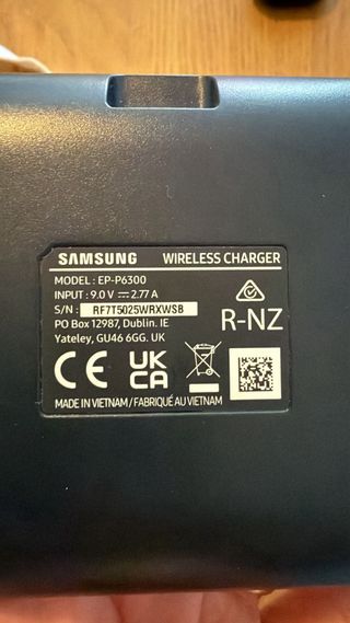 Cargador Inalámbrico Samsung Trio EP-P6300