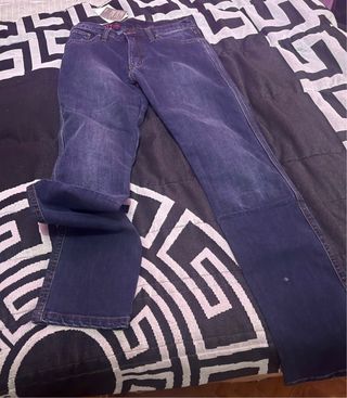 Pantalón vaquero moto protecciones en rodillas