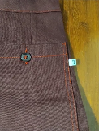 Pantaloni cargo viola
