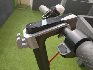 Gancho porta-bolsas patinete Xiaomi M365