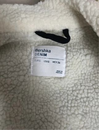 Chaqueta negra con borrego