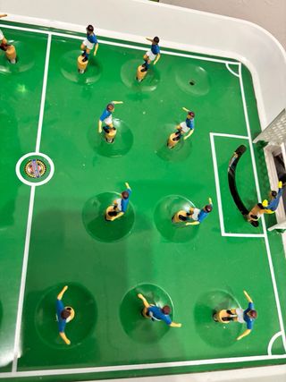 Futbolín de mesa manual
