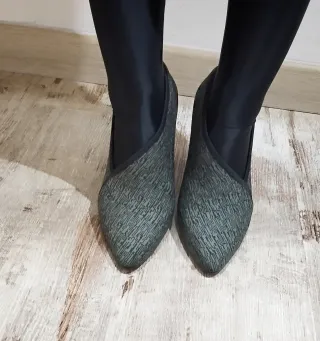 Zapatos de tacón United Nude Fold Lite Hi Olive.