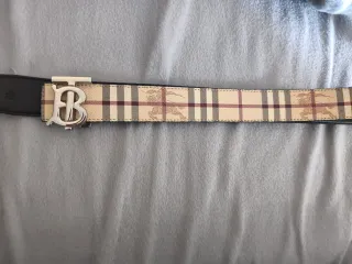 Cintura Burberry Check con logo BB