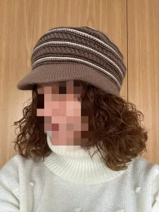 Bero da donna con visiera