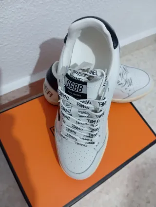 Zapatillas deportivas blancas