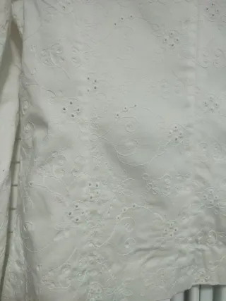 Chaqueta de señora blanca