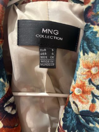 Blazer Mango Estampado Flores Talla S