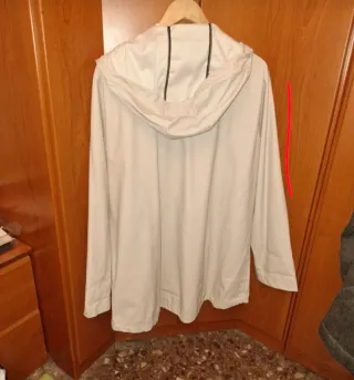Impermeable Blanco/ beige clarito  Primark