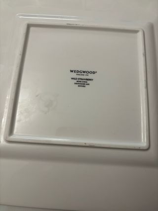 Coppia Piatti Quadrati Wedgwood