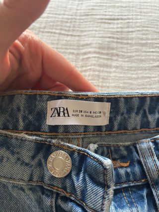 Pantalón vaquero recto Zara Talla 38