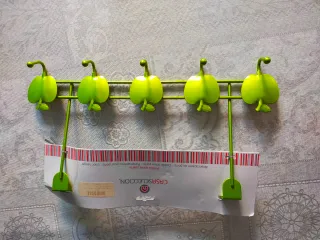 Colgador de puerta blanco